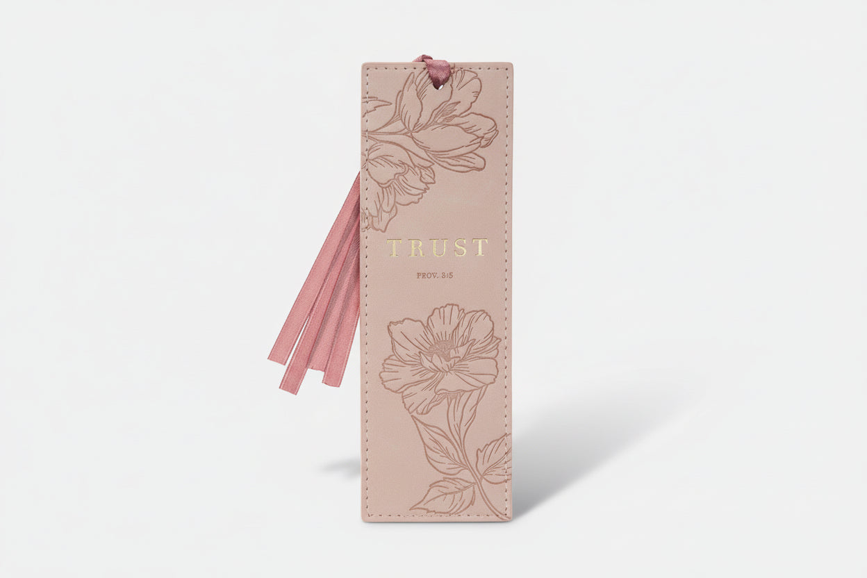 Bookmark in Faux Leather Pink || Proverbs 3:5